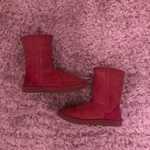 UGG Boots - Picture 3 of 7